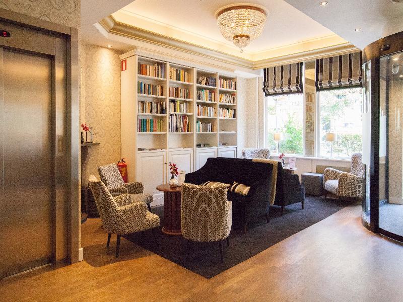 Malie Hotel Utrecht Ngoại thất bức ảnh